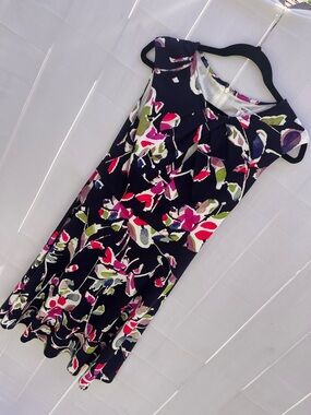 Wisp Sleeveless Floral Midi Dress